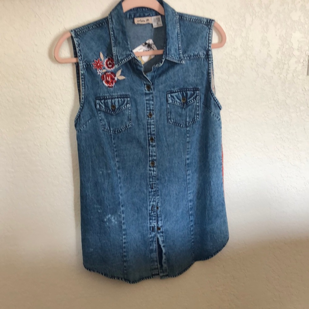 NEW Cute summer denim shirt